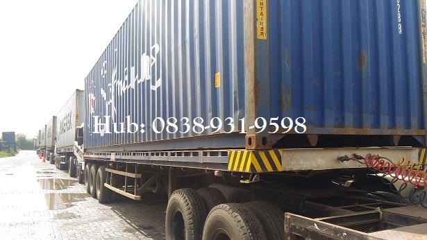 Truk Trailer Untuk Angkut Container